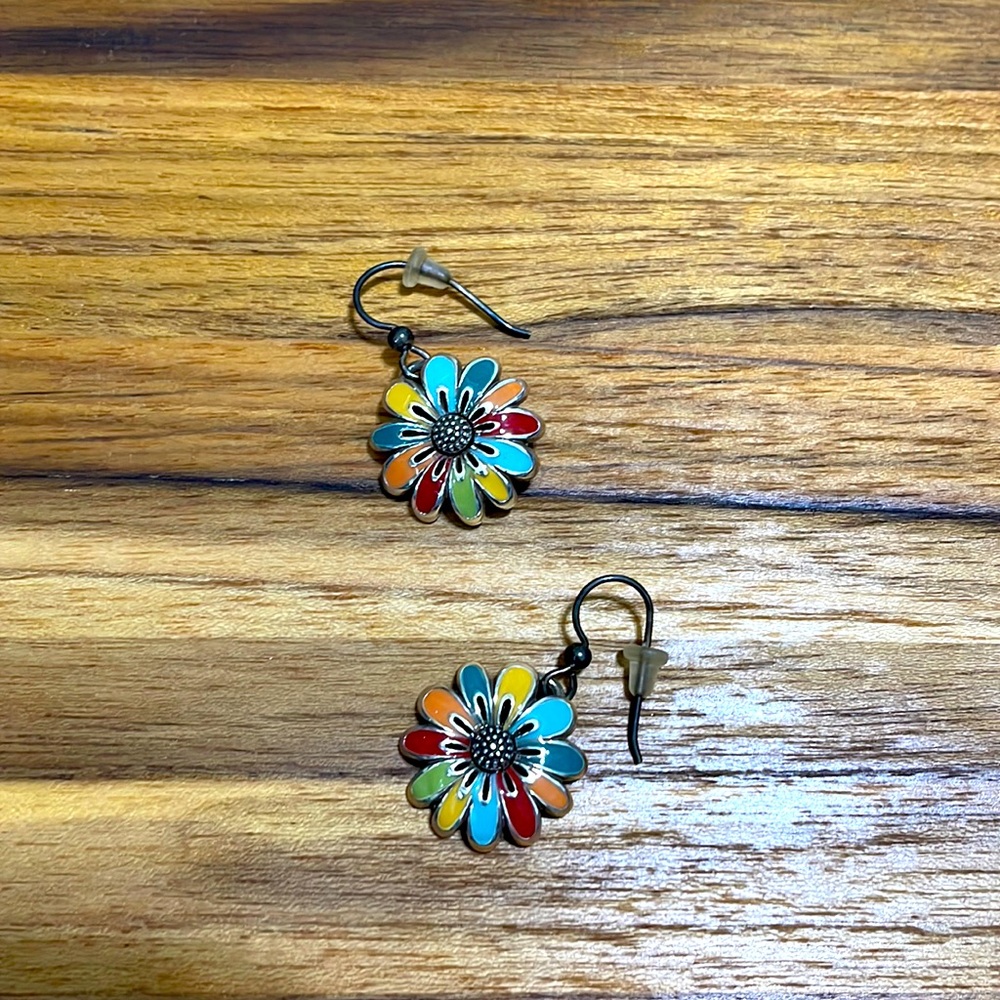 Dangling Flower Earrings